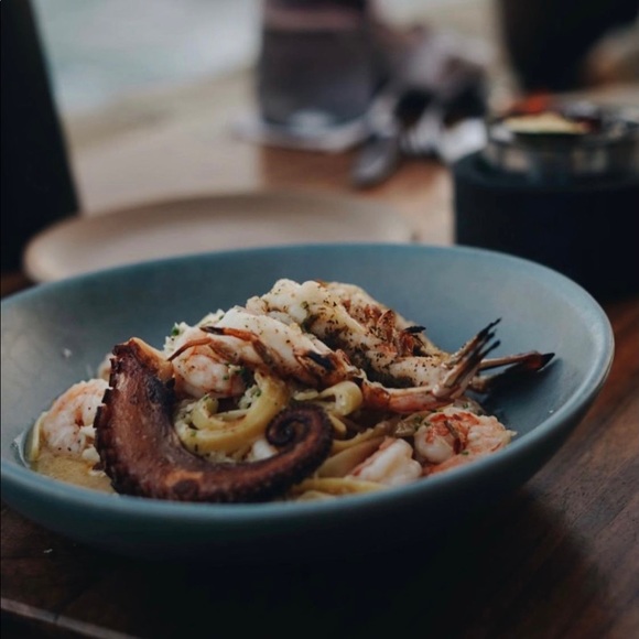 Meet your Posher, Ashley - Picture 1 of 1